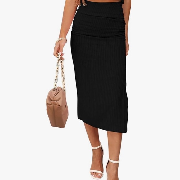 Knit skirt - Picture 1 of 3